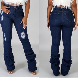Distressed  high waist scrunched jeans